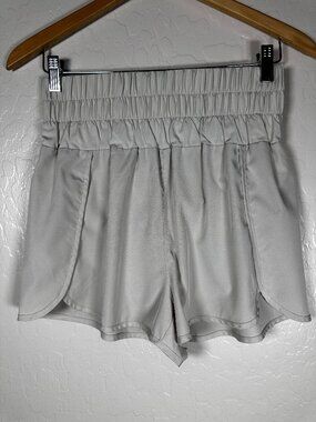 New In Beige Pull-On Shorts Women's Medium Stretch Lined Casual Shorts